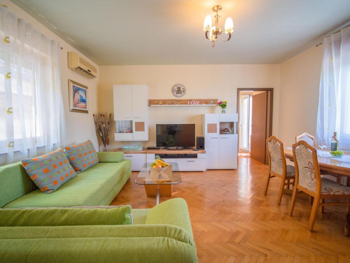 Holiday Home Nikolina By Interhome Laurana Esterno foto