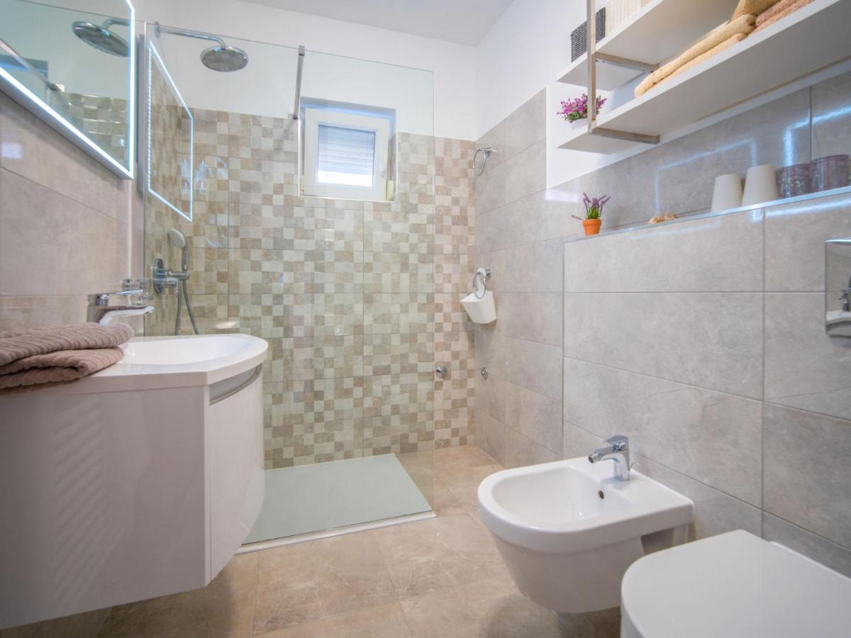 Holiday Home Nikolina By Interhome Laurana Esterno foto